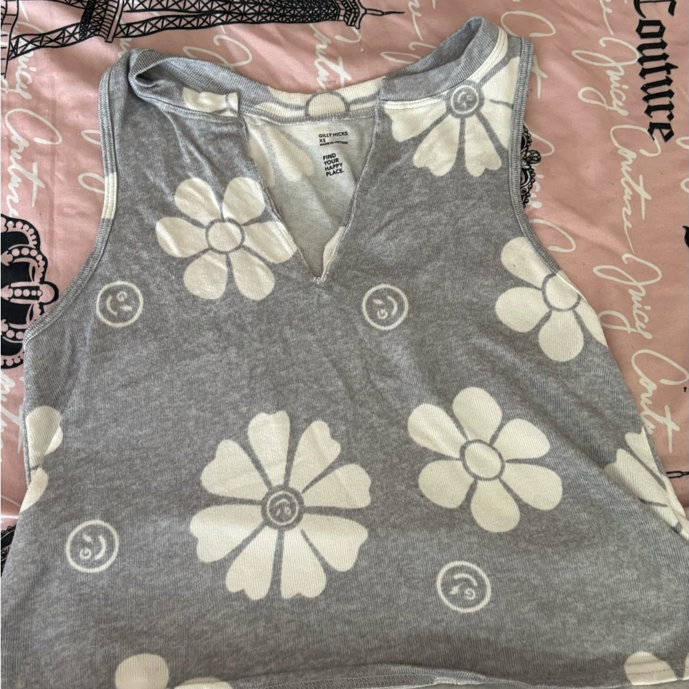 gilly hicks pj top